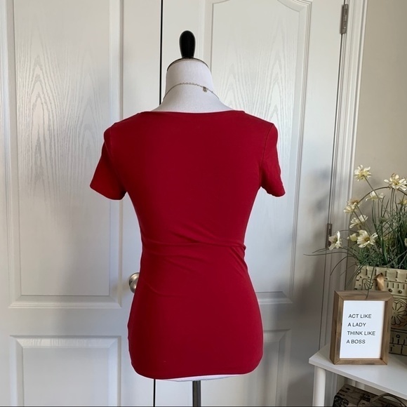 Gap Body Distressed V-Neck Tee - Picture 9 of 10